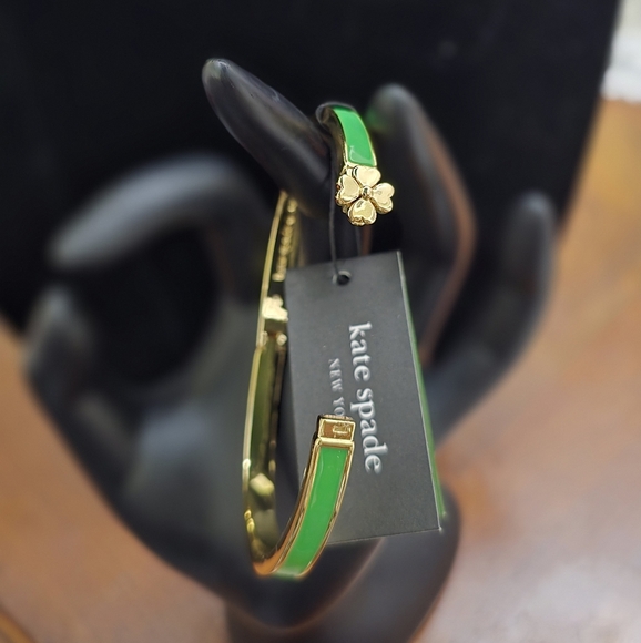 Kate Spade Heritage Spade Flower Hinged Bangle - Picture 3 of 4